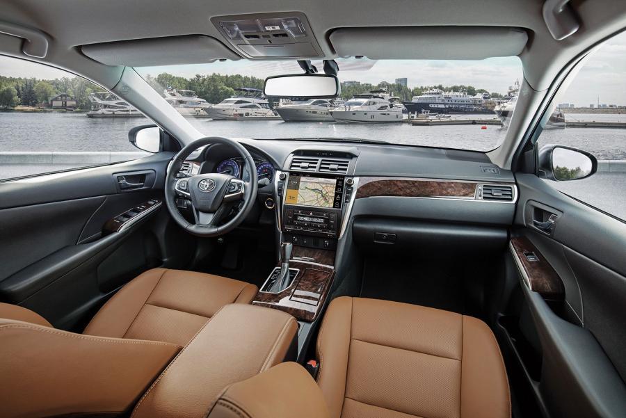 Торпедо Toyota Camry Exclusive 2016 года  (CIS) (фото 4 из 7)